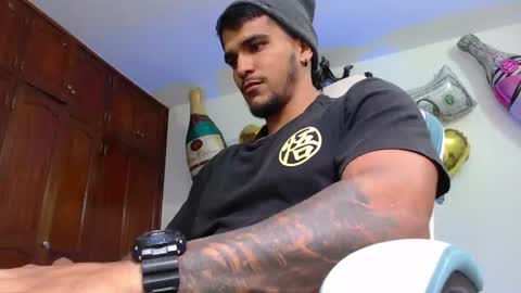 Snapshot of camilo_contre21 chatting on July 11, 8:55 pm camilo_contre21 online show from July 11, 8:55 pm