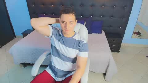 Snapshot of camilo_stark chatting on December 16, 4:49 pm Camilo online show from December 16, 4:49 pm