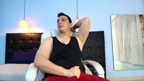 Snapshot of camilo_stark chatting on December 19, 2:57 pm Camilo online show from December 19, 2:57 pm