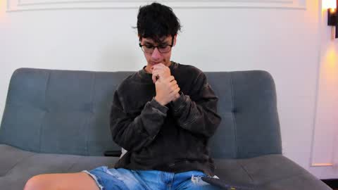 Camilo online show from April 12, 3:11 am