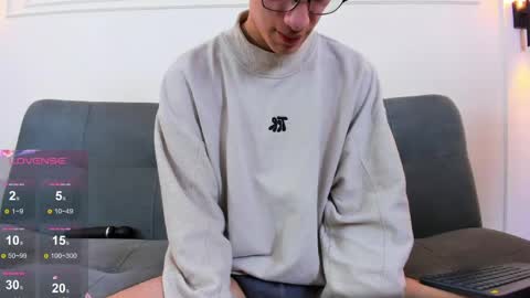 Camilo online show from April 15, 3:35 am