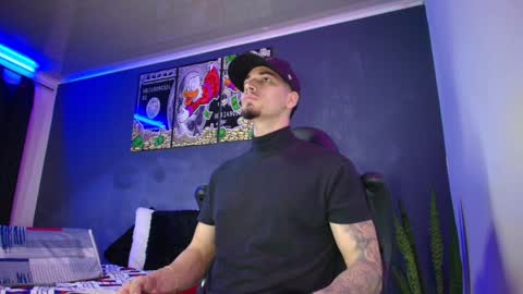 Snapshot of camiloalvarezzz3 chatting on January 3, 1:25 pm CAMILO online show from January 3, 1:25 pm