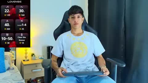 Camilo Bass online show from June 14, 1:36 am