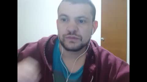 Snapshot of camiloking17 chatting on December 3, 6:15 am camilo online show from December 3, 6:15 am