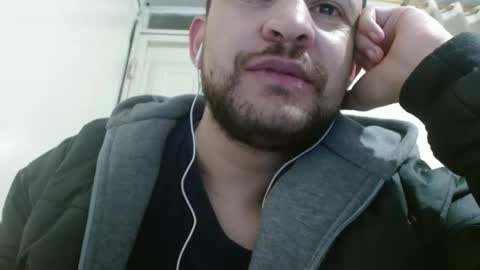 Snapshot of camiloking17 chatting on December 12, 9:51 am camilo online show from December 12, 9:51 am