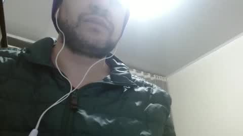 Snapshot of camiloking17 chatting on December 18, 9:47 am camilo online show from December 18, 9:47 am