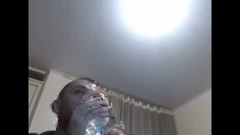 Snapshot of camiloking17 chatting on January 15, 2:38 am camilo online show from January 15, 2:38 am