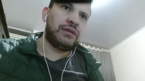 Snapshot of camiloking17 chatting on January 28, 8:14 am camilo online show from January 28, 8:14 am