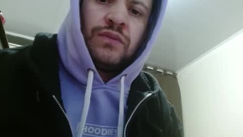 Snapshot of camiloking17 chatting on February 3, 8:46 am camilo online show from February 3, 8:46 am