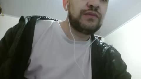 Snapshot of camiloking17 chatting on February 22, 10:42 pm camilo online show from February 22, 10:42 pm