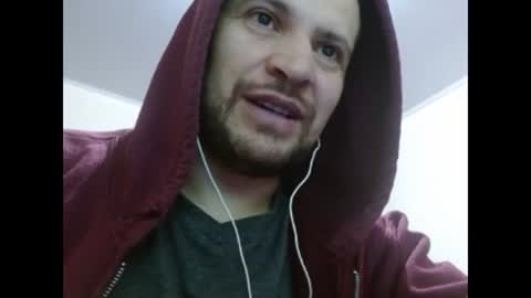 Snapshot of camiloking17 chatting on February 26, 2:26 am camilo online show from February 26, 2:26 am