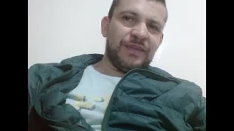 Snapshot of camiloking17 chatting on February 27, 2:21 am camilo online show from February 27, 2:21 am