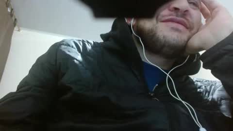 Snapshot of camiloking17 chatting on September 21, 1:18 am camilo online show from September 21, 1:18 am