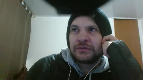 Snapshot of camiloking17 chatting on November 24, 7:19 am camilo online show from November 24, 7:19 am