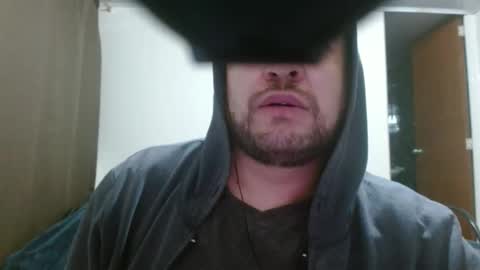 Snapshot of camiloking17 chatting on February 10, 8:18 am camilo online show from February 10, 8:18 am