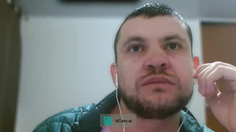 Snapshot of camiloking17 chatting on May 2, 8:08 am camilo online show from May 2, 8:08 am