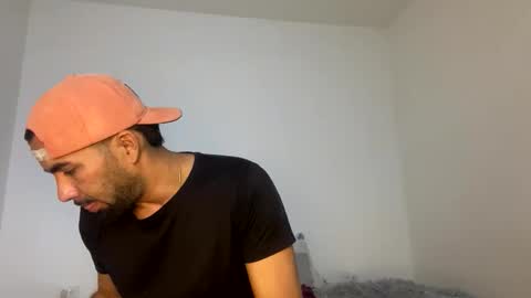 camilor_30 online show from October 21, 9:54 am