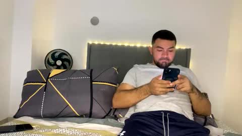 camilor_30 online show from February 28, 9:32 am