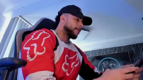 Camilo Watson online show from December 14, 4:34 pm