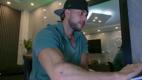 Camilo Watson online show from March 18, 1:42 am