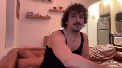 Snapshot of camiloxcalor chatting on May 23, 12:38 am camiloxcalor online show from May 23, 12:38 am