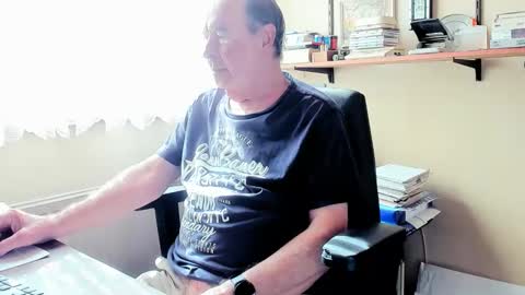 Snapshot of cammee chatting on March 15, 9:59 am Cammee online show from March 15, 9:59 am