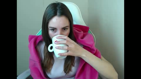 cammila horn online show from February 24, 6:11 am