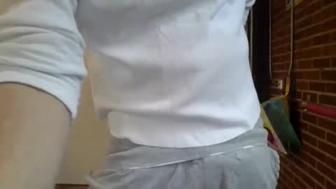 Snapshot of cammyman6900 chatting on December 4, 4:16 pm cammyman6900 online show from December 4, 4:16 pm