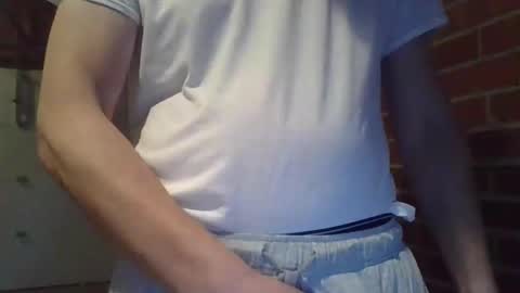 Snapshot of cammyman6900 chatting on October 21, 1:45 pm cammyman6900 online show from October 21, 1:45 pm