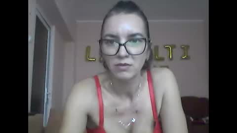 Snapshot of cammyskye chatting on October 18, 1:45 pm Cammy online show from October 18, 1:45 pm