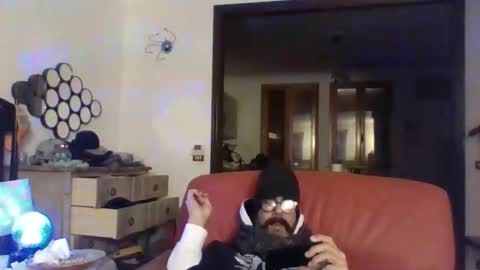 Snapshot of camomilla72 chatting on October 25, 10:34 am Cristian online show from October 25, 10:34 am