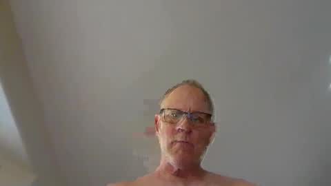 Snapshot of camperjay chatting on March 9, 10:03 pm james online show from March 9, 10:03 pm