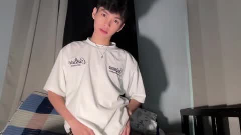 Snapshot of camwithethan chatting on January 9, 2:31 pm Ethan online show from January 9, 2:31 pm