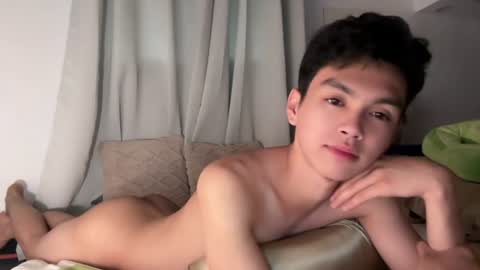 Snapshot of camwithethan chatting on June 25, 10:14 pm Ethan online show from June 25, 10:14 pm