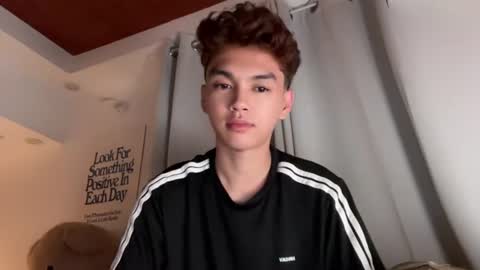 Snapshot of camwithethan chatting on July 21, 5:26 pm Ethan online show from July 21, 5:26 pm
