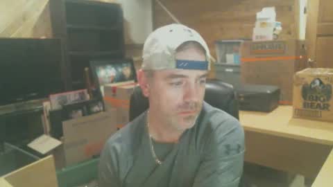 Snapshot of canadianboi6969 chatting on October 31, 6:03 am CanadianBacon6969 online show from October 31, 6:03 am