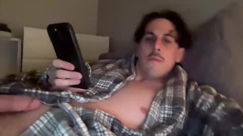 Snapshot of canadianboy204 chatting on January 6, 2:37 am canadianboy204 online show from January 6, 2:37 am