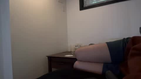 Snapshot of canadianboy204 chatting on June 14, 2:24 am canadianboy204 online show from June 14, 2:24 am