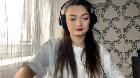 Kate online show from November 11, 8:03 am