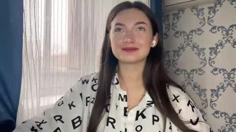 Kate online show from November 20, 8:25 am