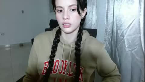 cumorsmooke online show from September 22, 5:09 am