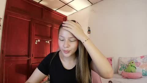 Snapshot of candase_ chatting on May 24, 7:52 pm Candase online show from May 24, 7:52 pm
