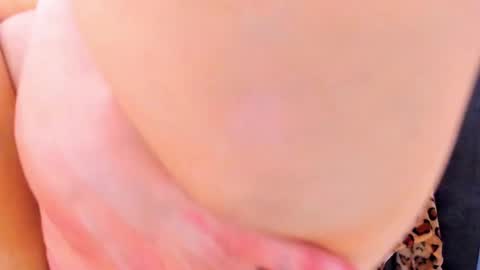 Candela online show from December 4, 3:43 pm