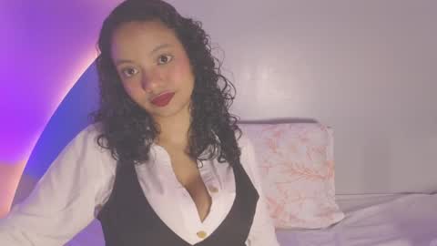 Snapshot of candela_cool chatting on April 30, 12:00 pm Candela online show from April 30, 12:00 pm
