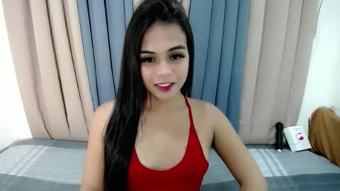 Snapshot of candice_molly chatting on April 25, 8:06 am MISS CANDICE online show from April 25, 8:06 am