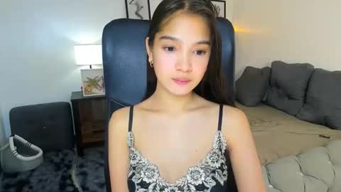 candiceferragamo online show from February 10, 5:33 am