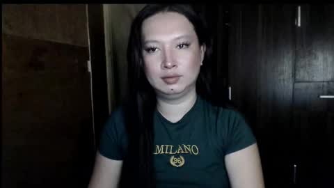 Snapshot of candiiice18 chatting on February 14, 5:48 am candiiice18 online show from February 14, 5:48 am