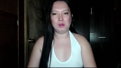 Snapshot of candiiice18 chatting on February 20, 7:32 am candiiice18 online show from February 20, 7:32 am