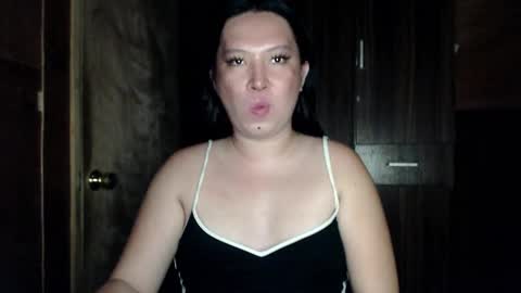 Snapshot of candiiice18 chatting on March 5, 7:37 am candiiice18 online show from March 5, 7:37 am