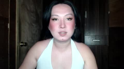 Snapshot of candiiice18 chatting on March 17, 2:27 am candiiice18 online show from March 17, 2:27 am